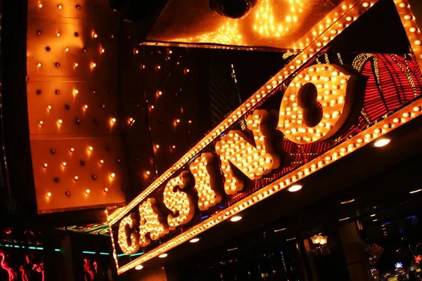 Ceme Online hand settlement showing winning hand and pot distribution